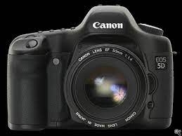 Canon EOS 5D Classic Camera-28-135mm 