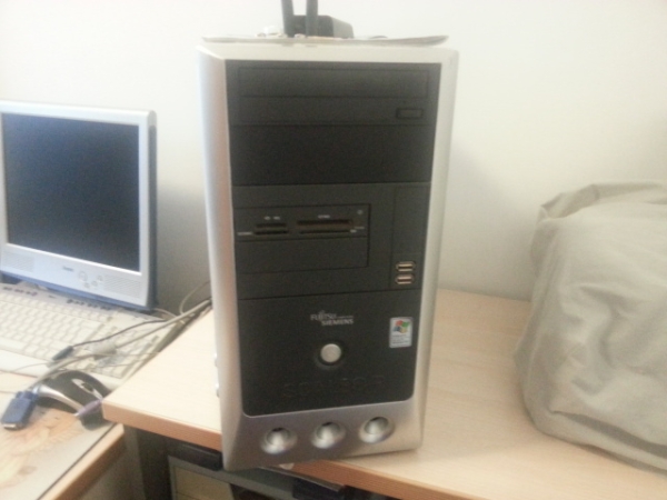 Computer Fujitsu  Windows 11 Informatica
