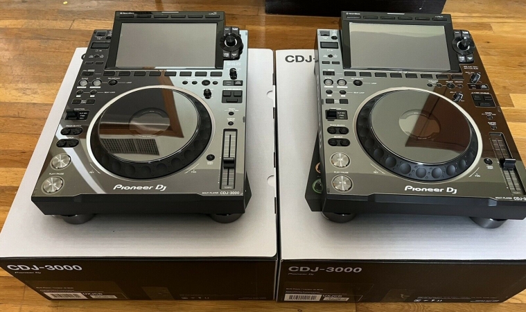 Pioneer CDJ-3000/ DJM 900NXS2 